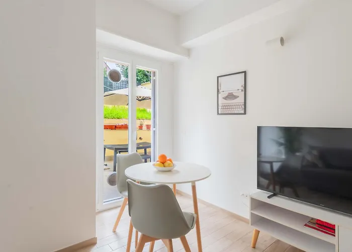 Apartament Loverhome 29 *